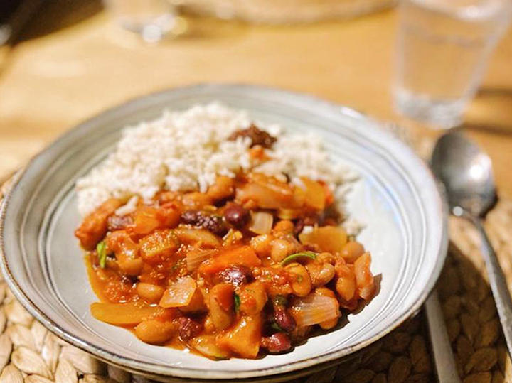 Chili sin (of con) carne