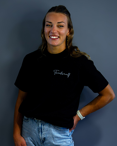 https://dev.twee12.com/wp-content/uploads/2025/06/web-emma.jpg